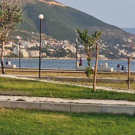 Lungomare Center Apartment Vlore
